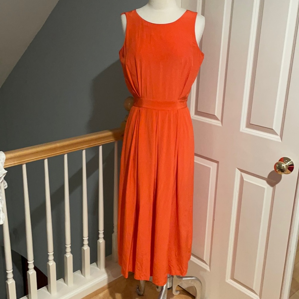 Sleeveless coral Silk Dress